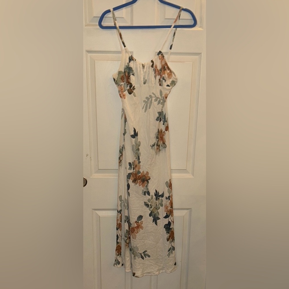 NWT-floral midi dress
